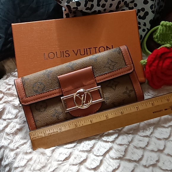 NIB designer inspired folding wallet - Picture 6 of 9